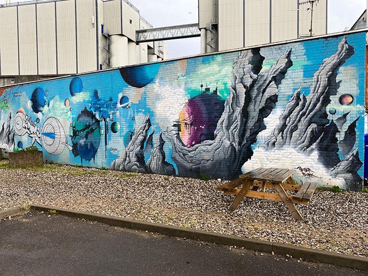 På jagt efter byens street art i baggårde