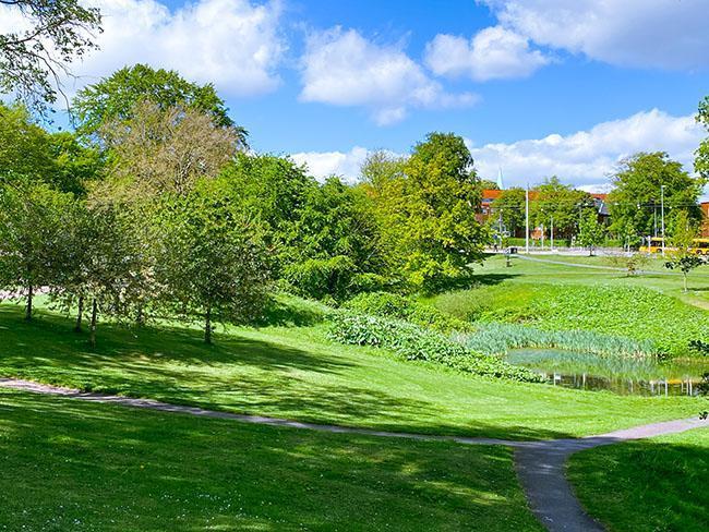 Vennelyst » Aarhus Inside Vennelystparken i Århus