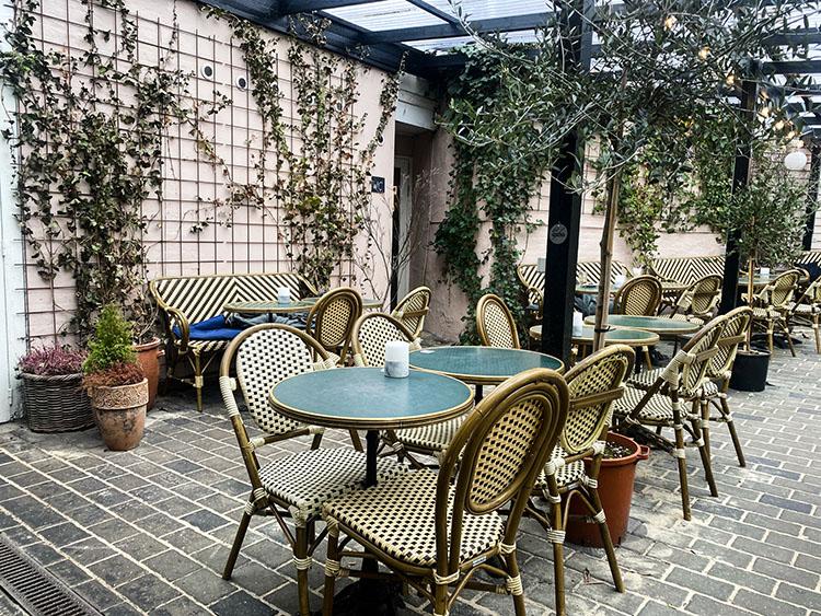 Gårdhaven ved Åland Cafe på Frederiksbjerg i Århus Gårdhaven ved Åland Cafe på Frederiksbjerg i Århus
