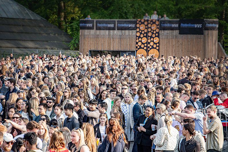 Go FM Live 7793 » Aarhus Inside Radio go!FM Live 2024 samlede 12.000 til festlig aften i Tivoli