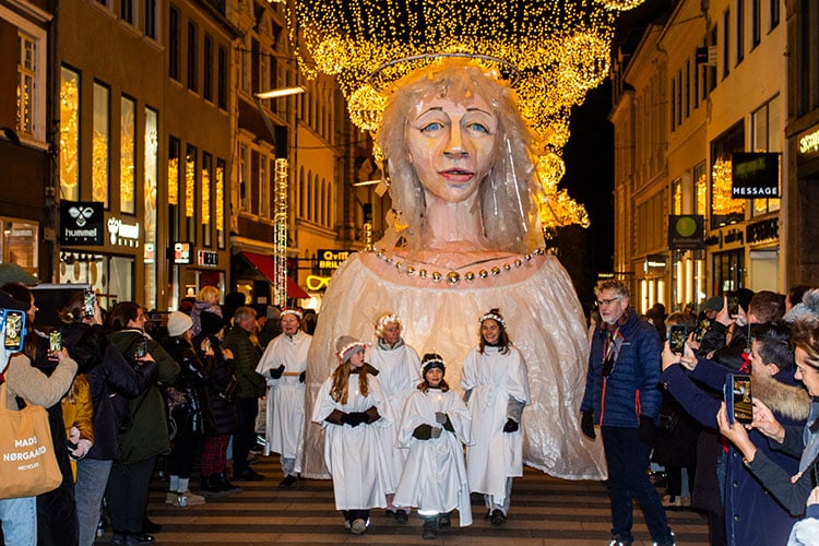 Lucia meta 7289 » Aarhus Inside Luciaoptog i Aarhus 2025 – Få oversigten her