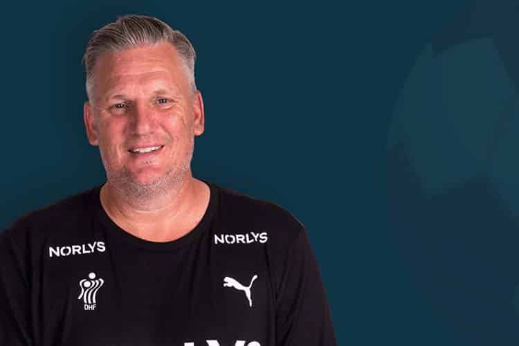 hermans VERDENS BEDSTE - NIKOLAJ JACOBSEN