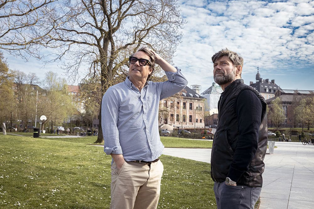 Carsten og Alex meta Robertas Society Foto Sophie Dreijer » Aarhus Inside Robertas Society – fra bibliotek til hotel med fokus på kultur og fællesskab