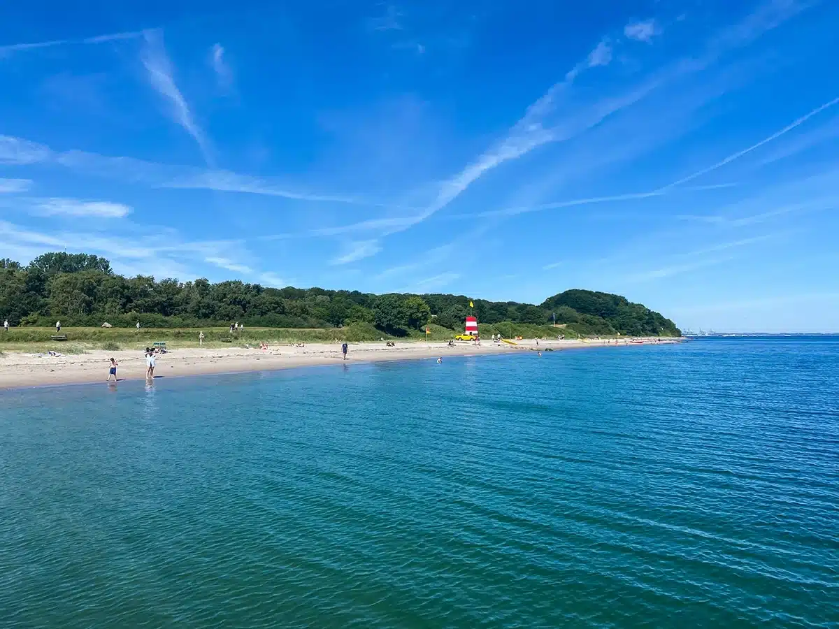 Moesgaard strand set fra badebroen