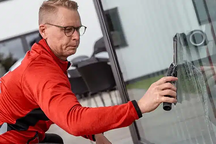 Saa meget faar oestjyske boligejere ud af haandvaerkerfradraget paa vinduespudsning sponseret » Aarhus Inside Så meget får østjyske boligejere ud af håndværkerfradraget på vinduespudsning i 2025