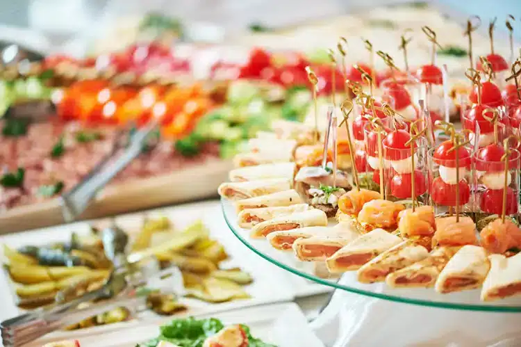 Aarhus bugner af cateringfirmaer – hvilket skal jeg vaelge sponseret » Aarhus Inside Aarhus bugner af cateringfirmaer – hvilket skal jeg vælge?