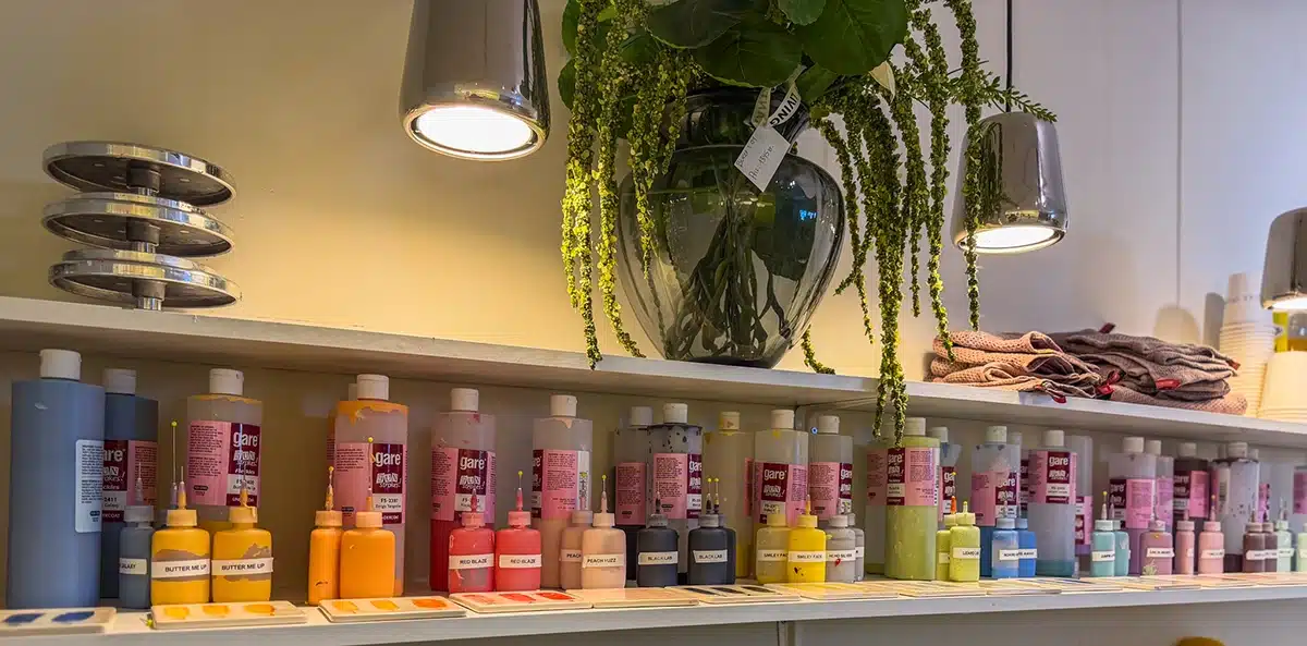 Guide - Her finder du Aarhus' hyggeligste krea caféer - Create Aarhus hylde