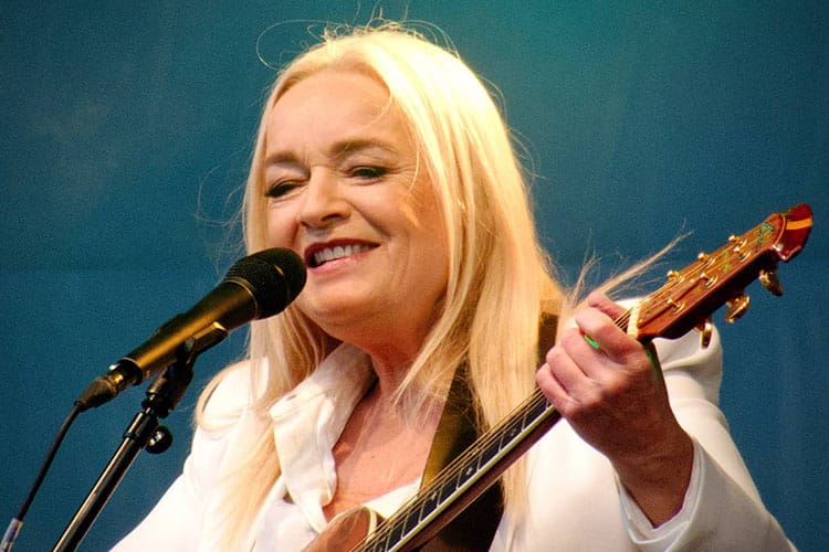 Anne Linnet foredrag - lyset, mørket og inderligheden