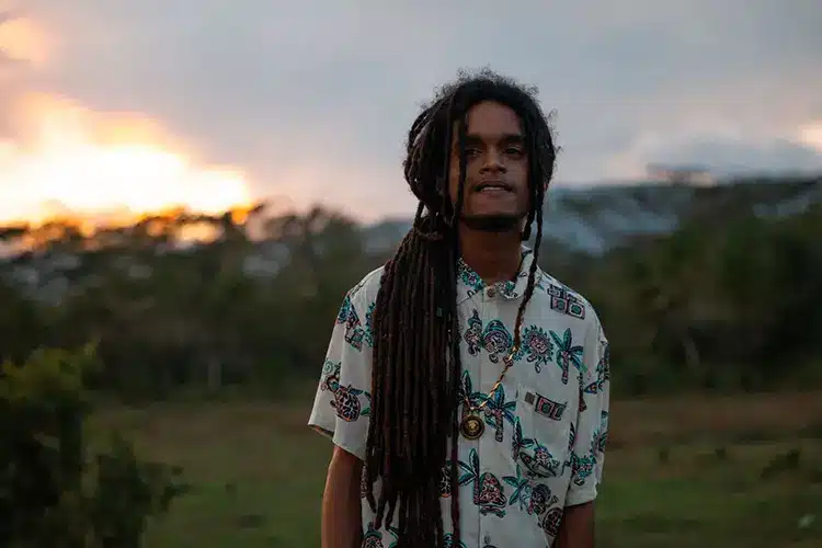 Azizzi Romeo og Guiding Star in Dub på Turkis