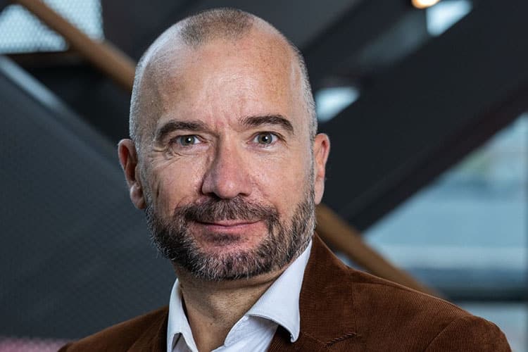 Flemming Splidsboel: En verden i stykker