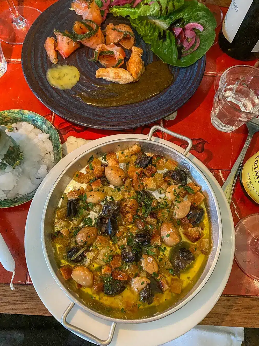 Franske snegle og gravad laks på Klassisk Bistro Franske snegle og gravad laks på Klassisk Bistro