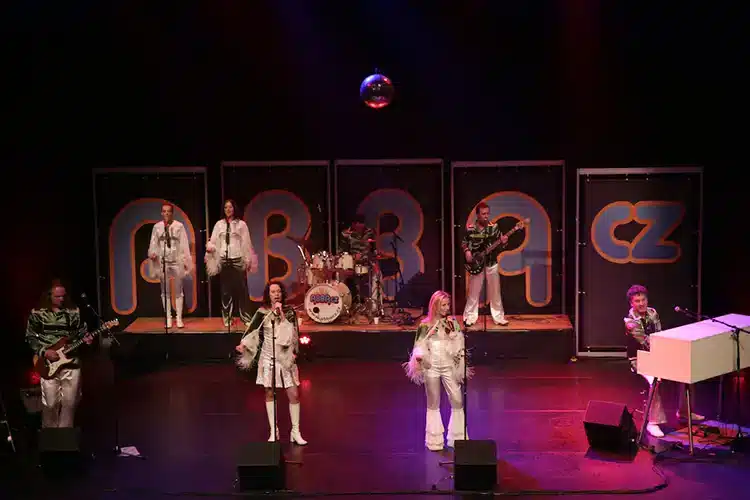ABBAcz ved Fuglsoecentret – stort ABBA tribute show » Aarhus Inside ABBAcz ved Fuglsøcentret – stort ABBA tribute-show