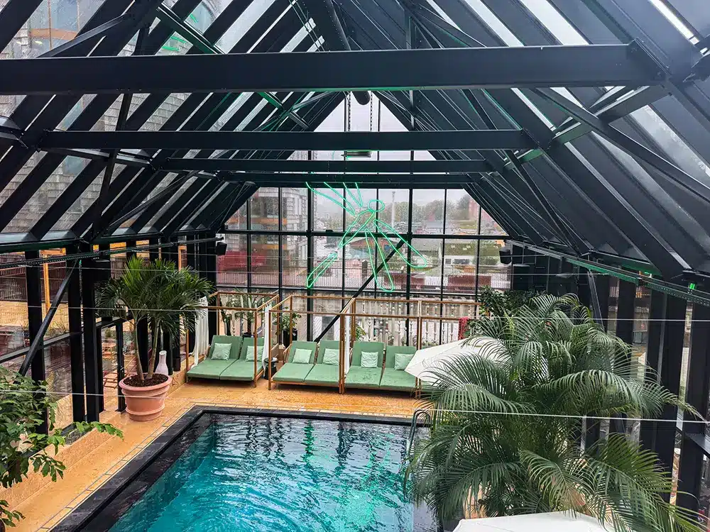 Belle Guldsmeden Hotel Poolområdet